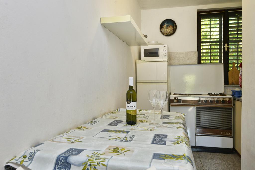 Villa Funtana Exterior photo